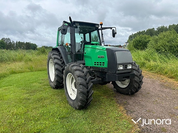 Traktor - Valtra 6350-4 med twin trac 20 of 30