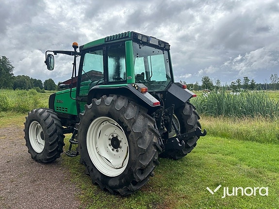Traktor - Valtra 6350-4 med twin trac 8 of 30