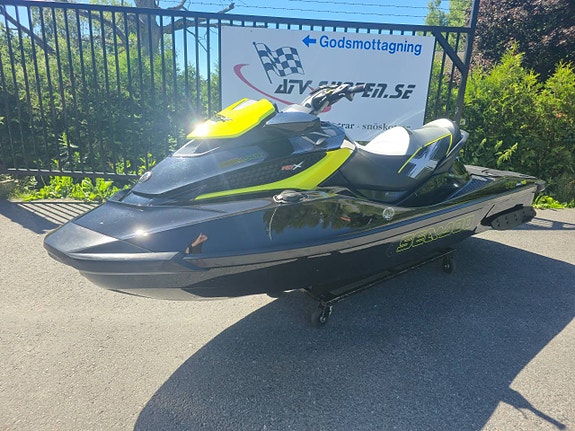 Sea-Doo RXT-X RS 260 med 166 timmar