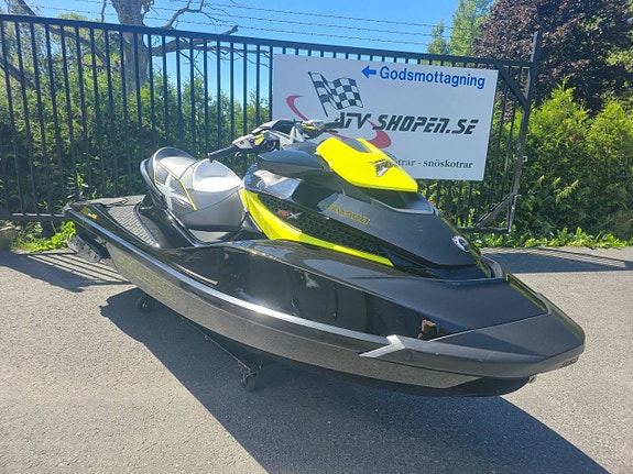 Sea-Doo RXT-X RS 260 med 166 timmar 2 of 10