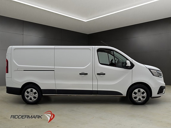 Renault Trafic 2 of 5