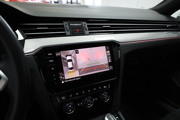Volkswagen Passat 23 of 24