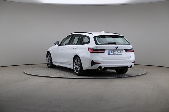 BMW 330e 2 of 21