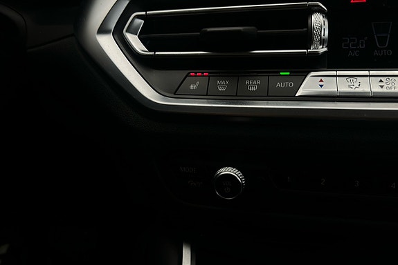 BMW 330e 17 of 21