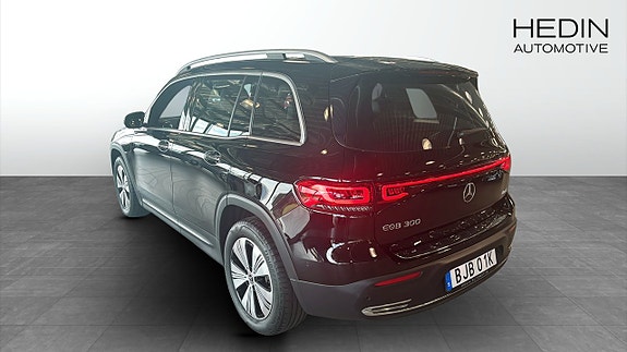 Mercedes-Benz EQB300 3 of 5