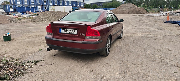 Volvo S60 3 of 5