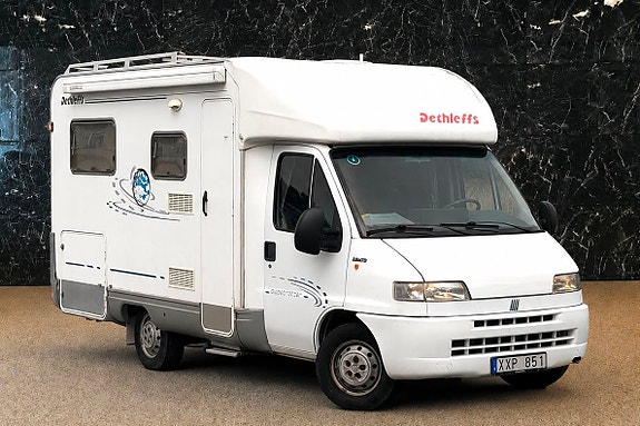 Dethleffs Fiat Campervan 2.8 i.d.TD H 58 Halvintegrerad B-Kort Solceller NyKamrem NyBes 122hk