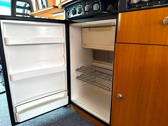 Dethleffs Fiat Campervan 2.8 i.d.TD H 58 Halvintegrerad B-Kort Solceller NyKamrem NyBes 122hk 17 of 29