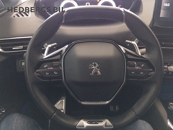 Peugeot 5008 11 of 17
