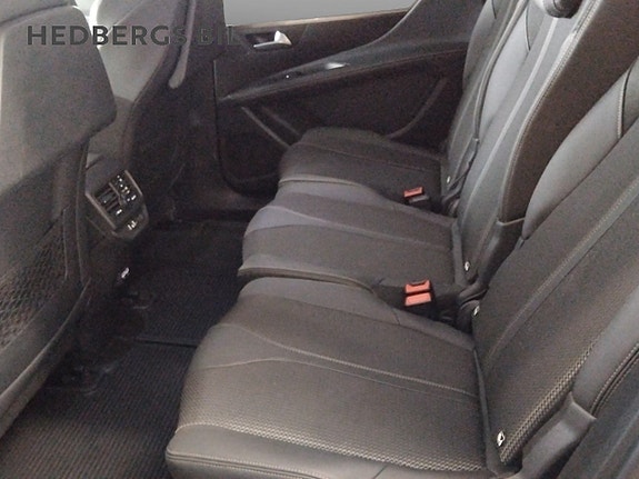 Peugeot 5008 8 of 17