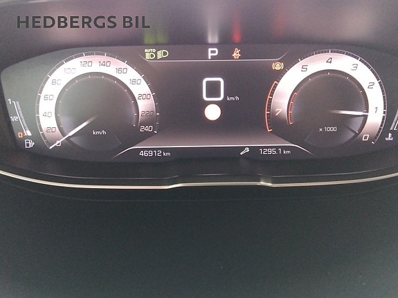 Peugeot 5008 10 of 17