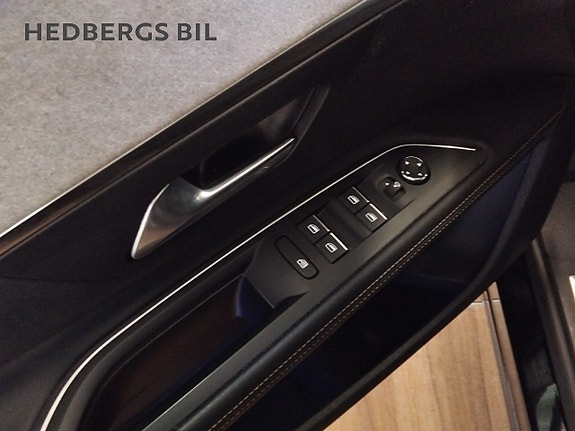 Peugeot 5008 15 of 17