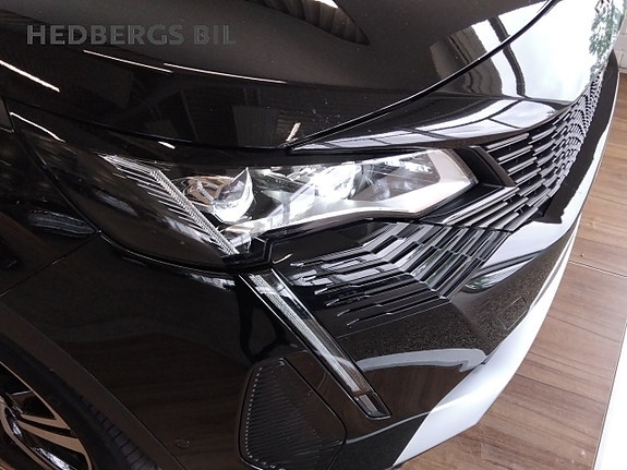 Peugeot 5008 13 of 17