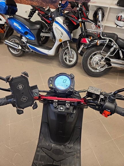 Motocr EU MOPED BIG MAX NAKED 23900 KR 4 of 5