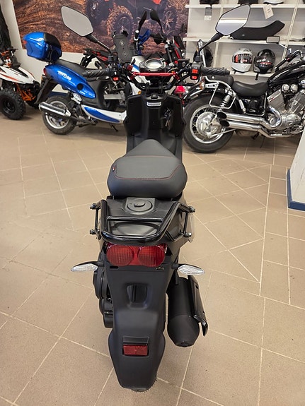 Motocr EU MOPED BIG MAX NAKED 23900 KR 3 of 5