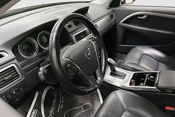 Volvo XC70 7 of 11