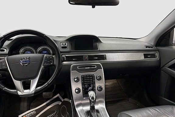 Volvo XC70 9 of 11