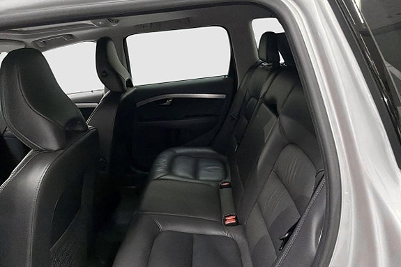 Volvo XC70 8 of 11