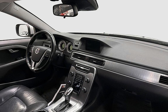 Volvo XC70 6 of 11