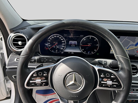 Mercedes-Benz E220 d 4 of 18