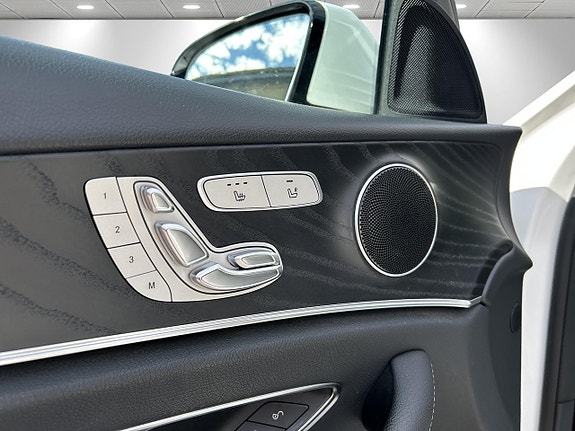 Mercedes-Benz E220 d 10 of 18