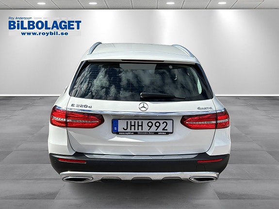 Mercedes-Benz E220 d 17 of 18