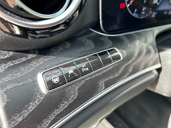 Mercedes-Benz E220 d 12 of 18