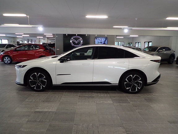 Mazda 6e 4 of 5