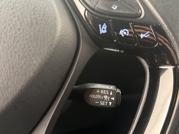 Toyota C-HR 24 of 30