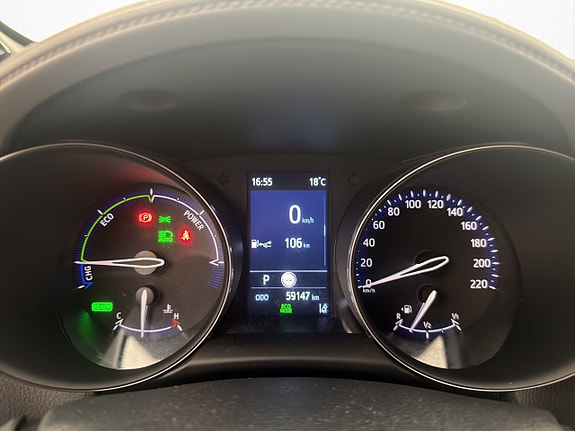 Toyota C-HR 16 of 30