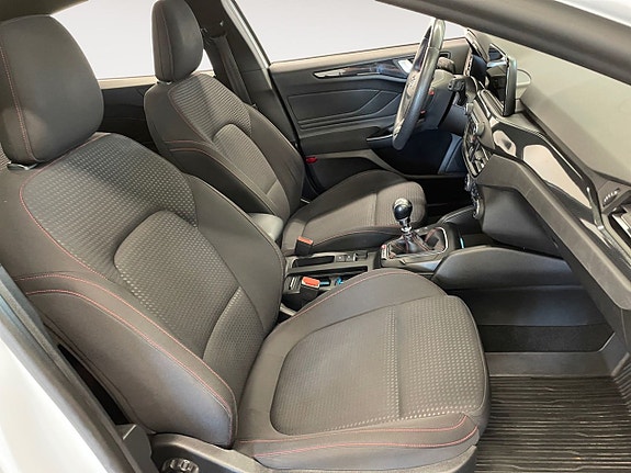 Ford Focus 15 of 21