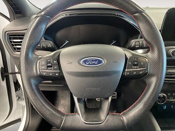 Ford Focus 13 of 21