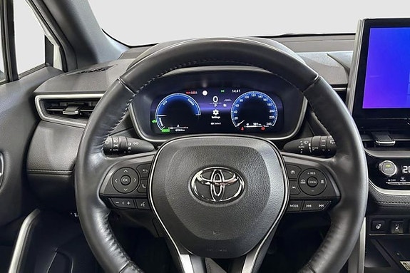 Toyota Corolla Cross 11 of 12