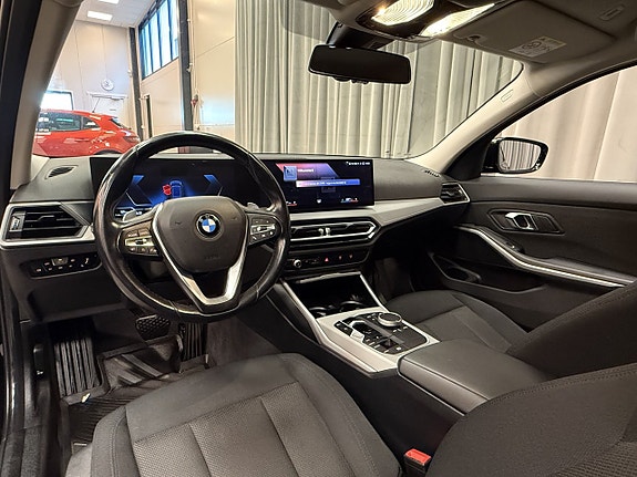 BMW 320d 9 of 13