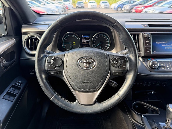 Toyota RAV4 17 of 20