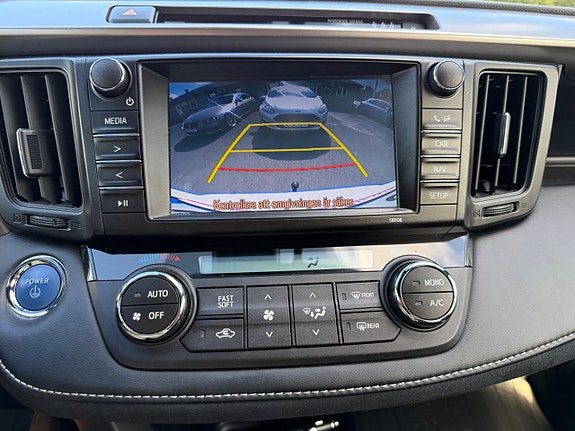 Toyota RAV4 20 of 20