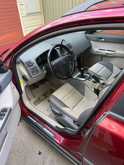 Volvo V50 5 of 5