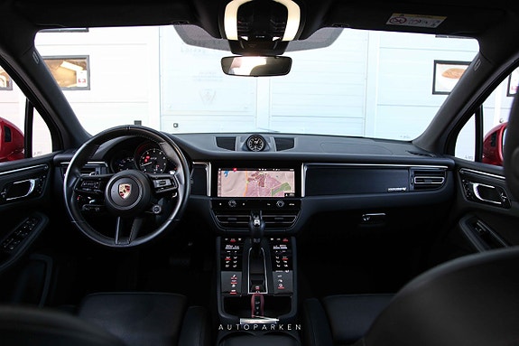Porsche Macan GTS 19 of 25