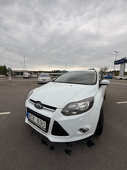 Ford Focus 2 of 5