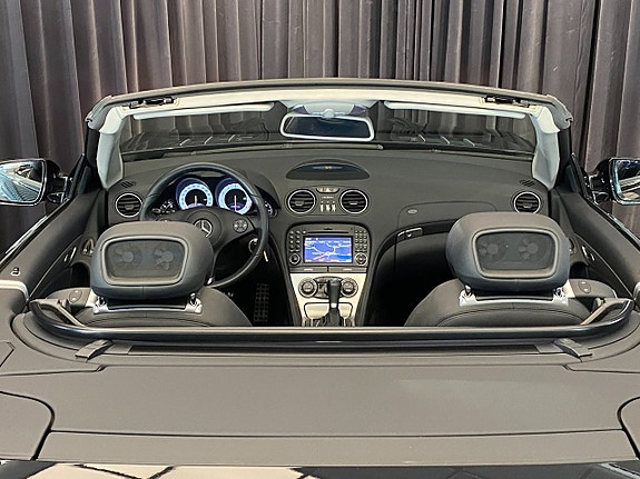 Mercedes-Benz SL350 20 of 30