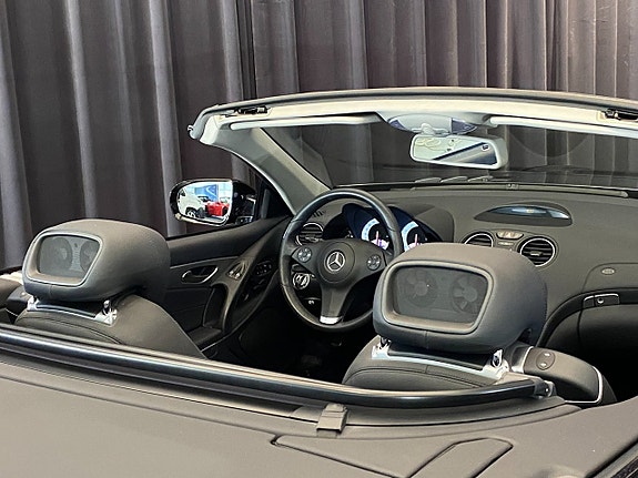 Mercedes-Benz SL350 21 of 30