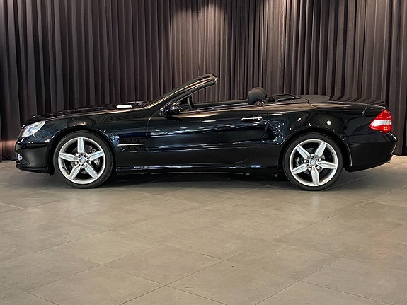 Mercedes-Benz SL350 3 of 5