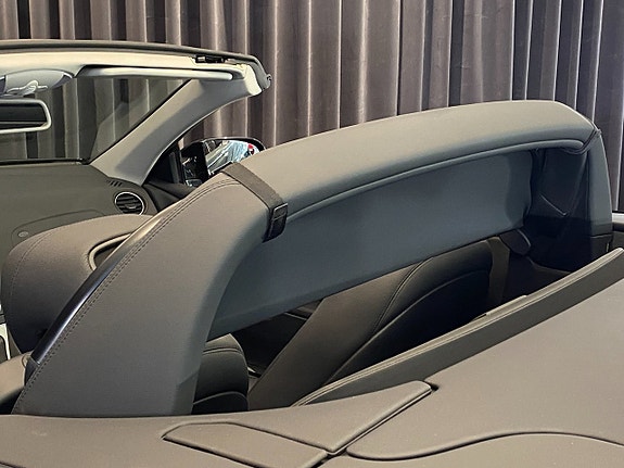 Mercedes-Benz SL350 19 of 30