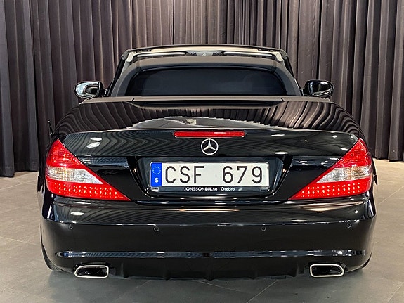 Mercedes-Benz SL350 4 of 5