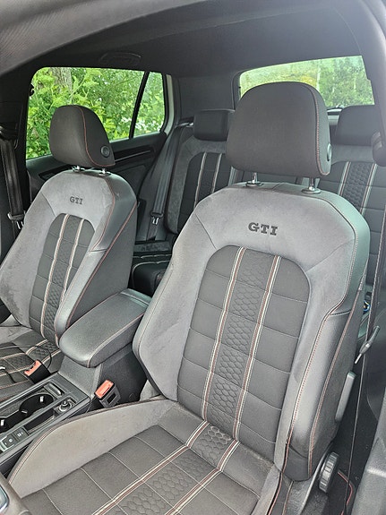 Volkswagen Golf VII 5 of 5