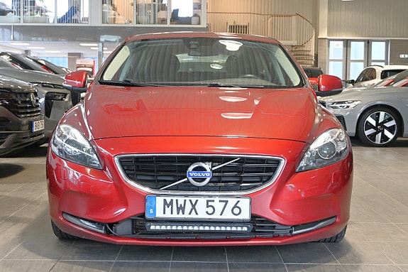 Volvo V40 5 of 29
