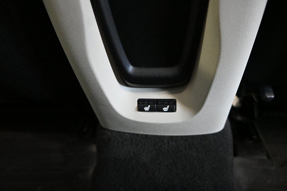 Volvo V40 14 of 29