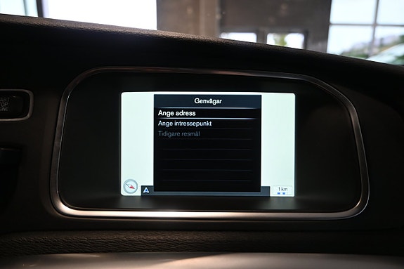 Volvo V40 19 of 29