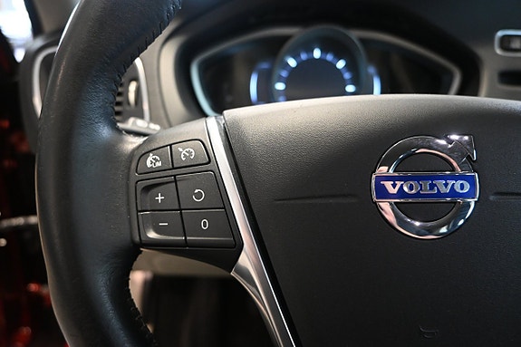 Volvo V40 16 of 29