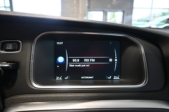 Volvo V40 17 of 29